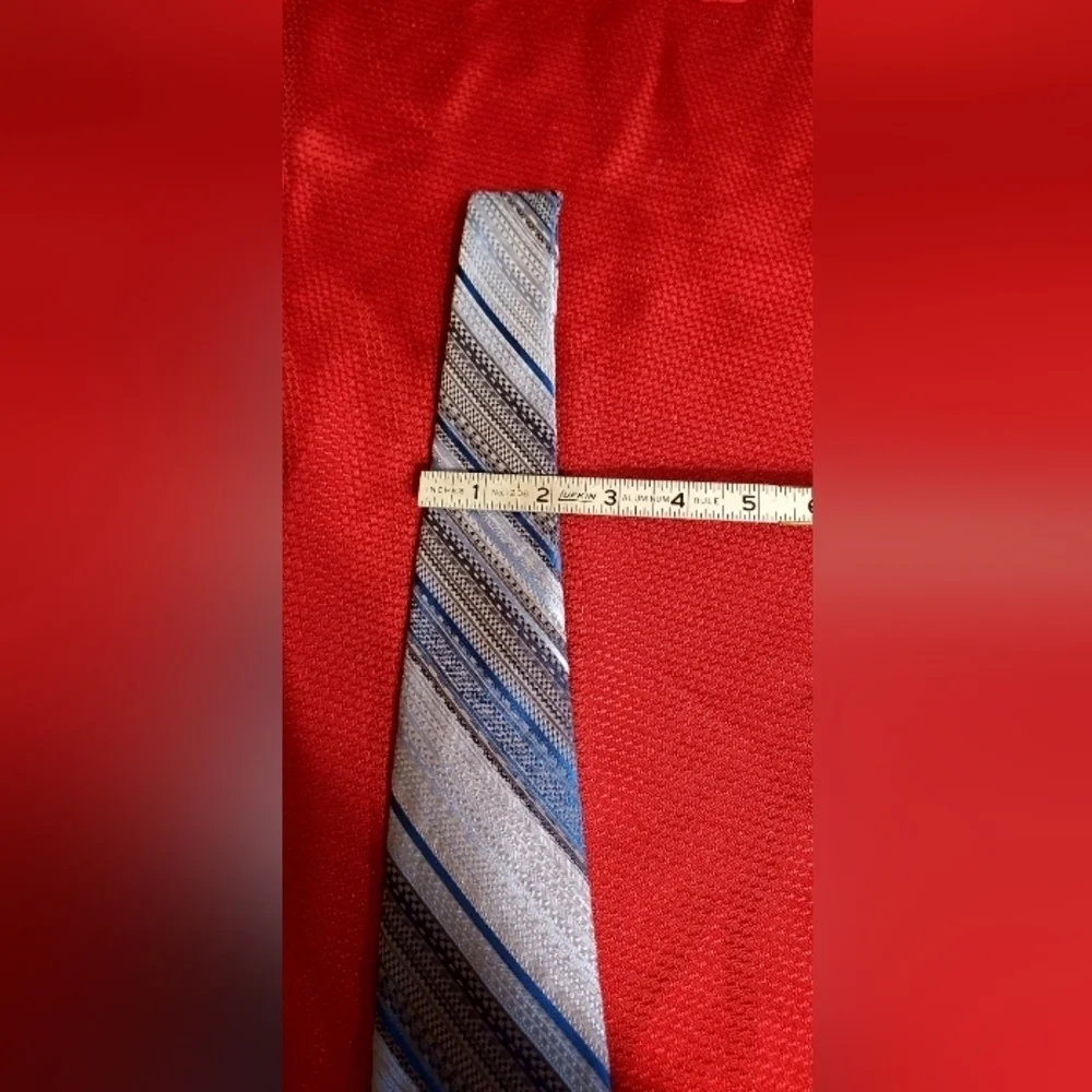 VINTAGE Youngs by damon men's tie